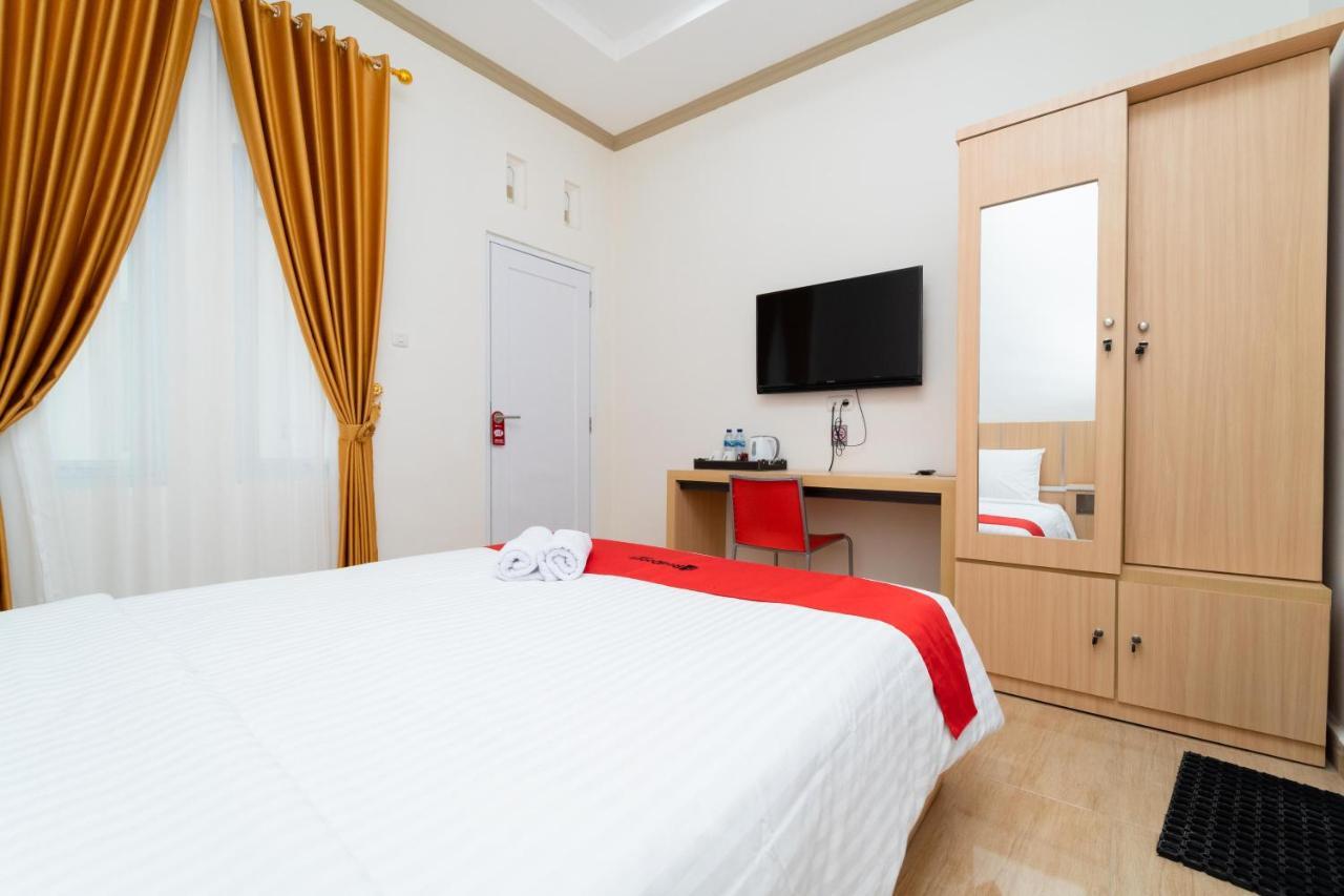 Reddoorz Near Griya Agung Palembang Hotel Talang Kelapa Exterior photo