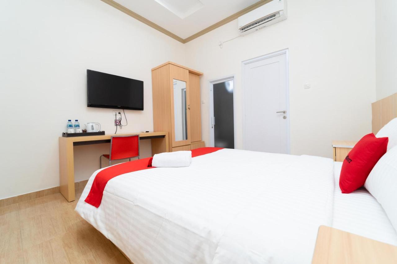 Reddoorz Near Griya Agung Palembang Hotel Talang Kelapa Exterior photo