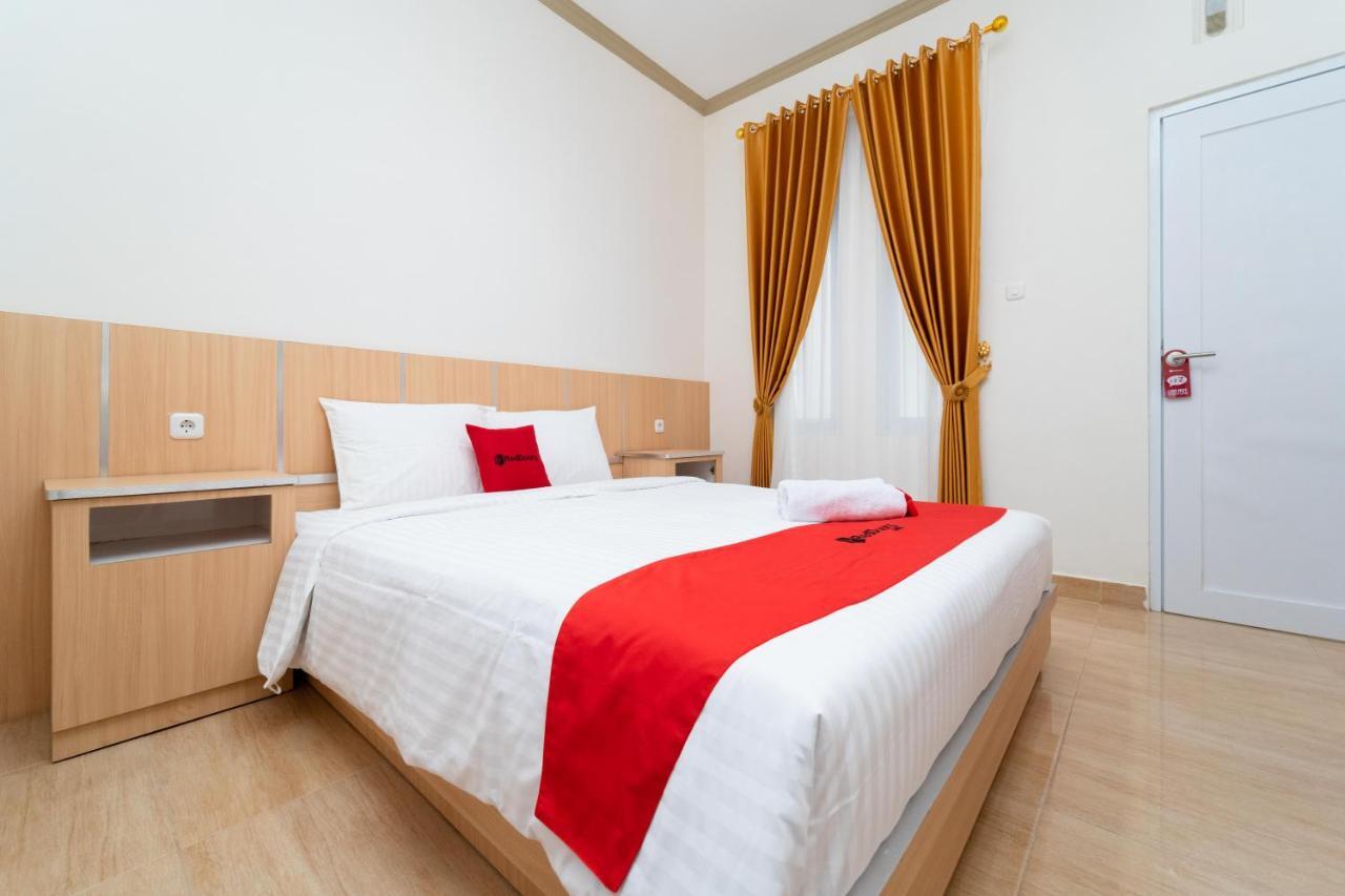 Reddoorz Near Griya Agung Palembang Hotel Talang Kelapa Exterior photo